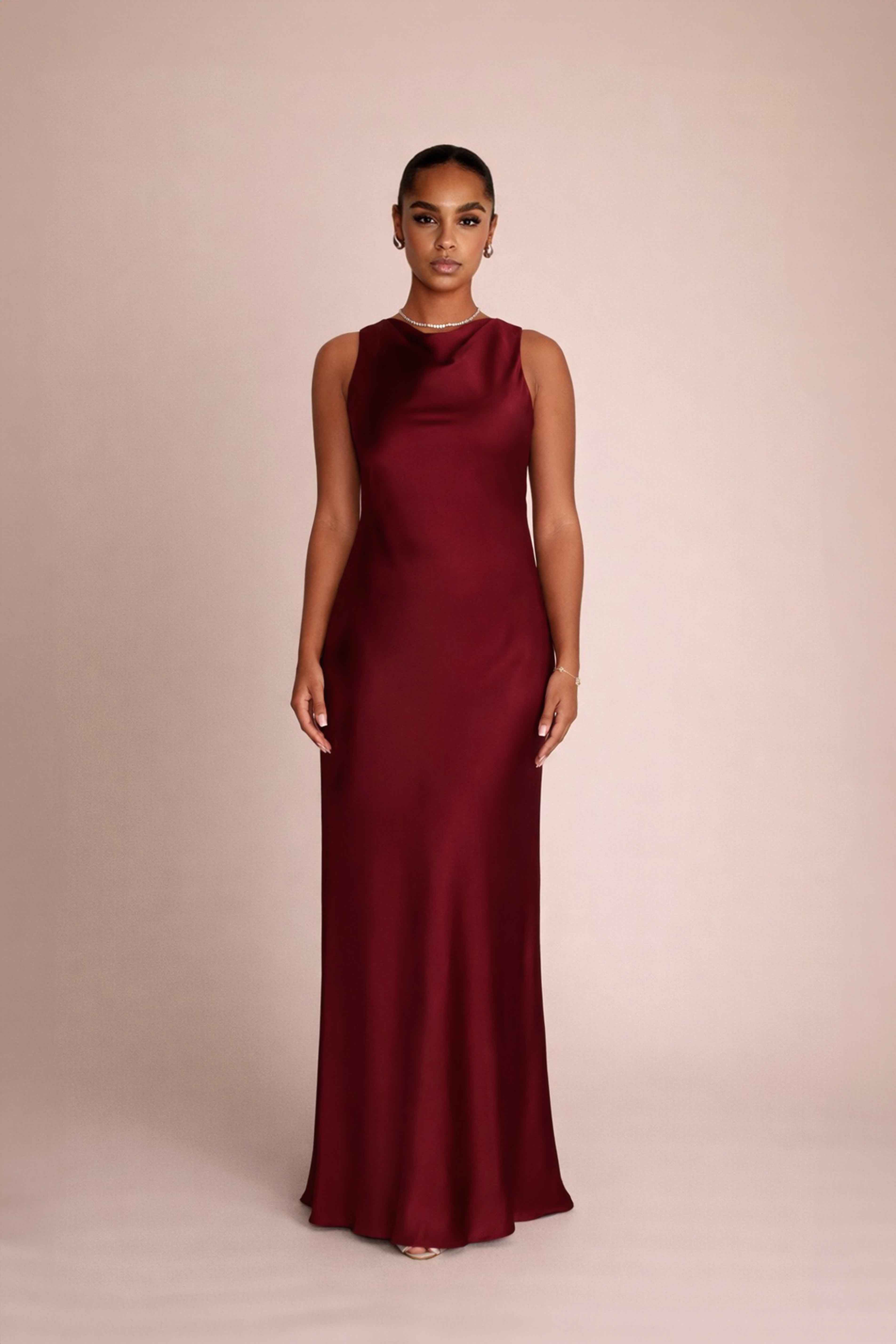 Robe Longue à Col Bénitier Haut - Bordeaux — Modeen
