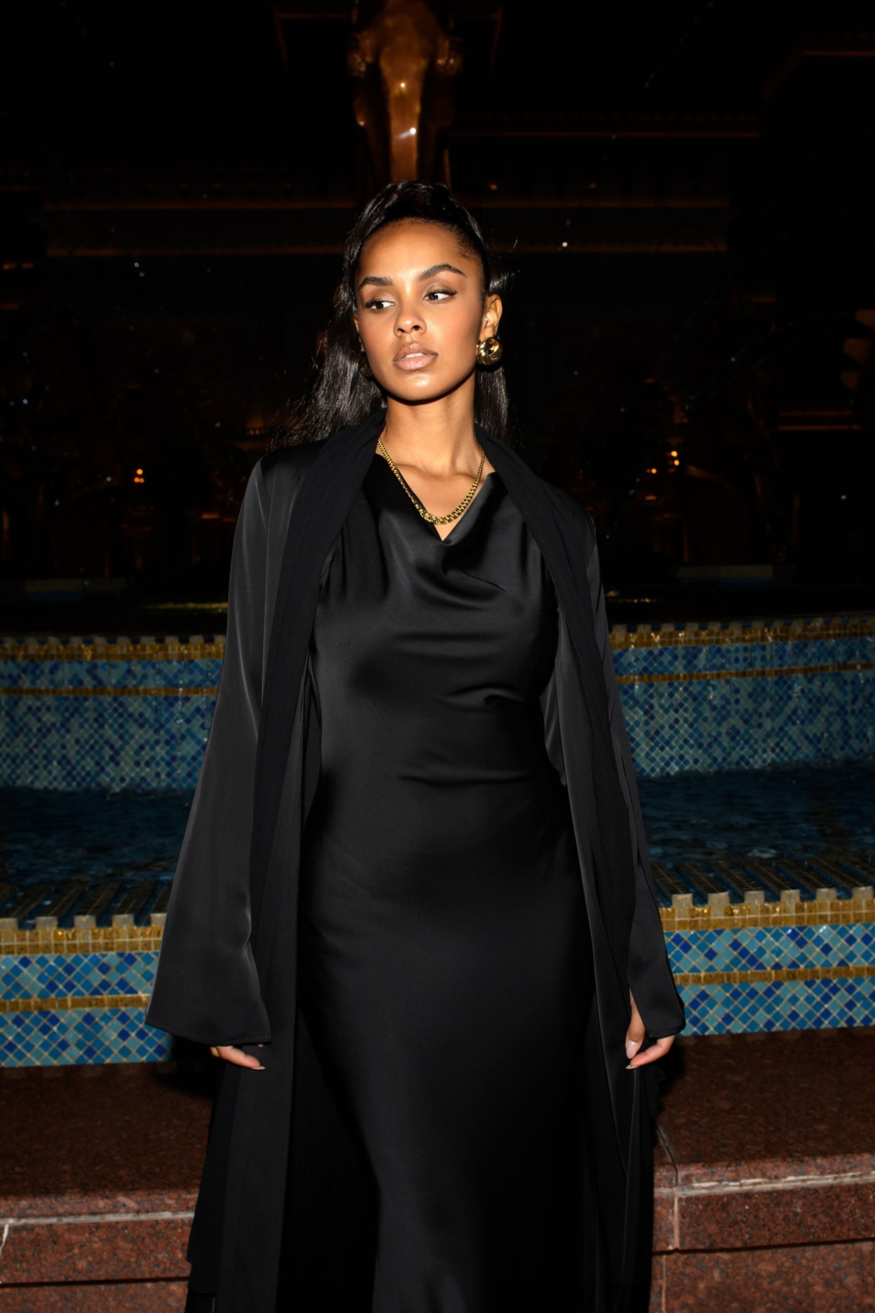 Robe Longue Studio Ruya à Col Bénitier - Noir — Modeen