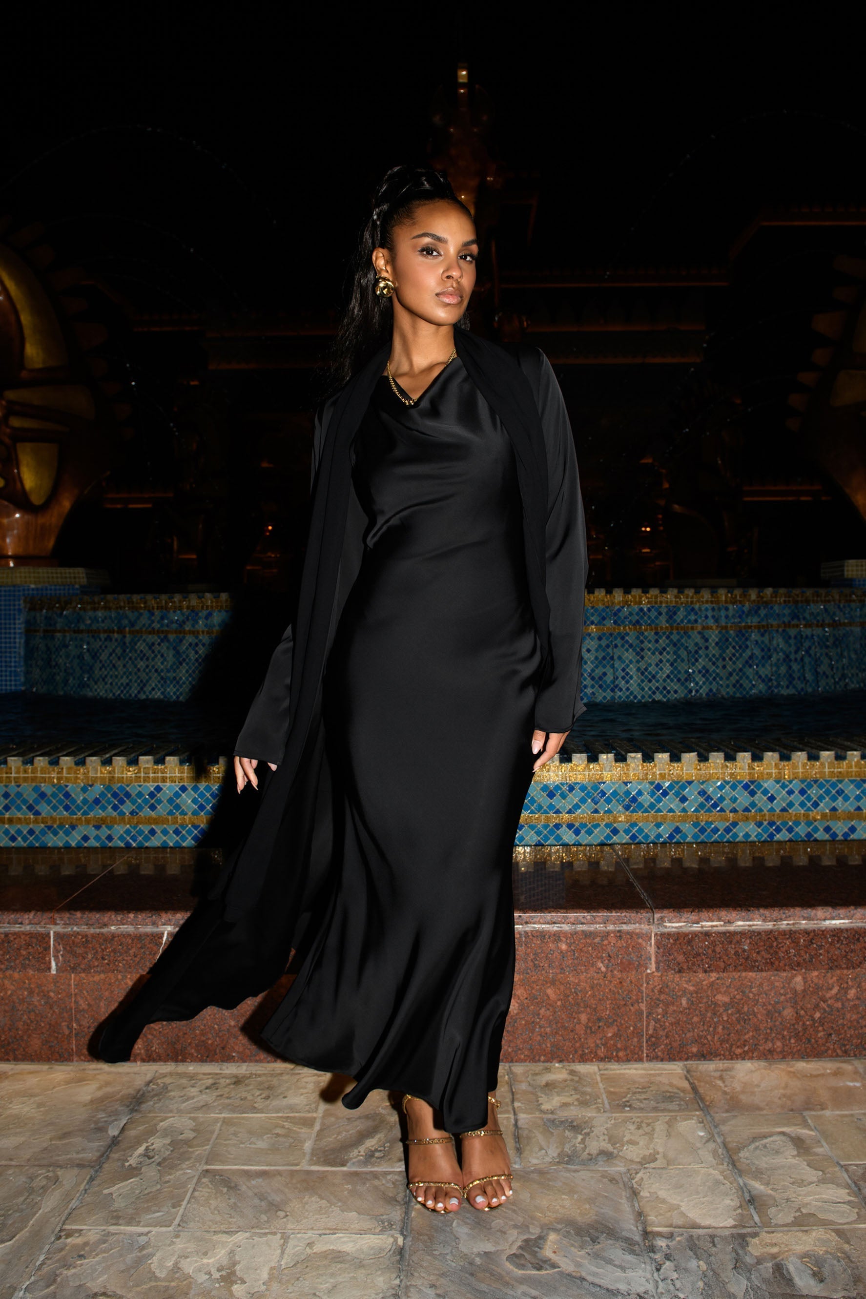 Abaya Studio à Manches Fendues - Noir — Modeen