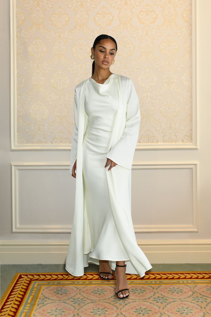 Abaya Studio à Manches Fendues - Crème — Modeen