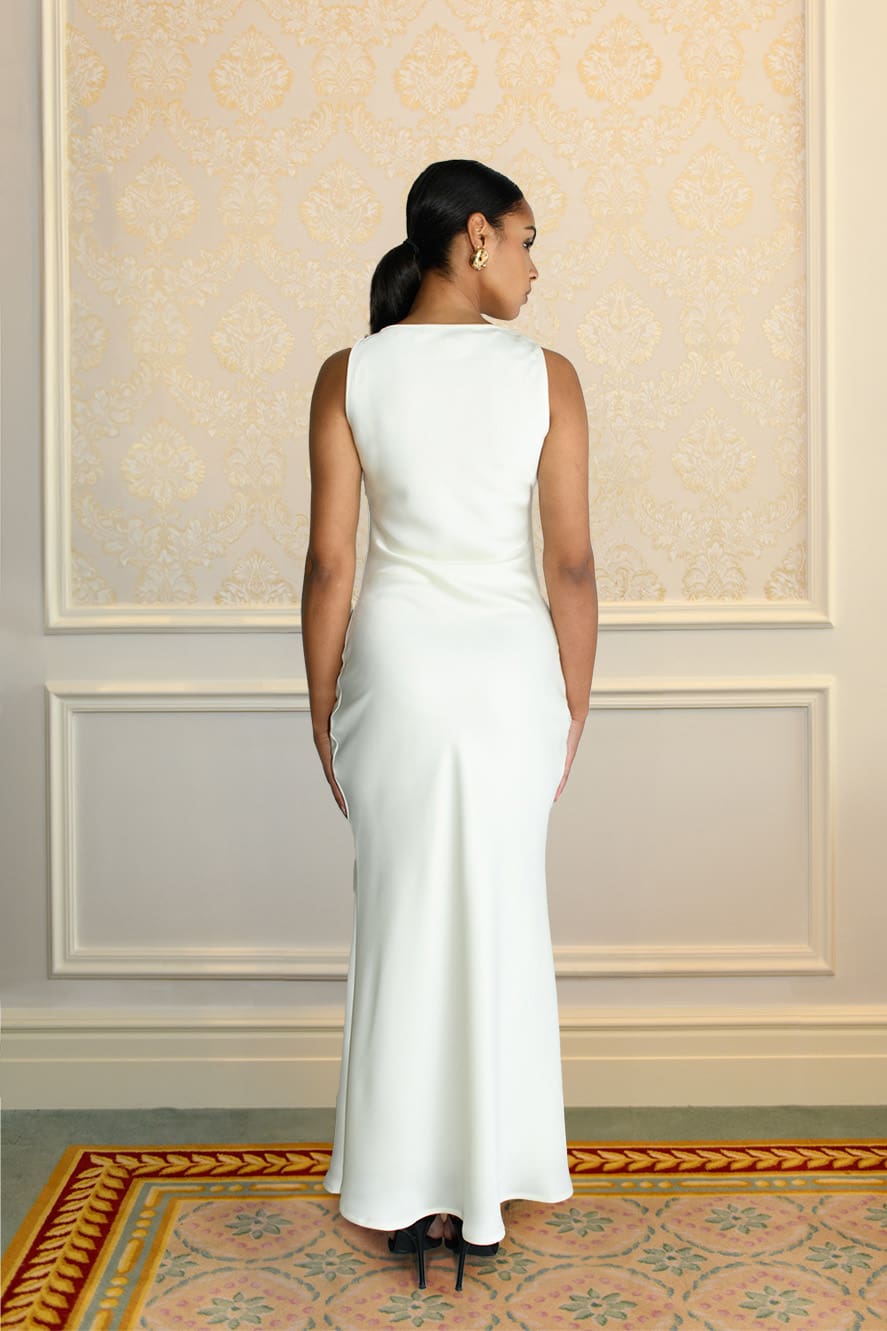 Robe Longue à Col Bénitier Haut - Crème — Modeen