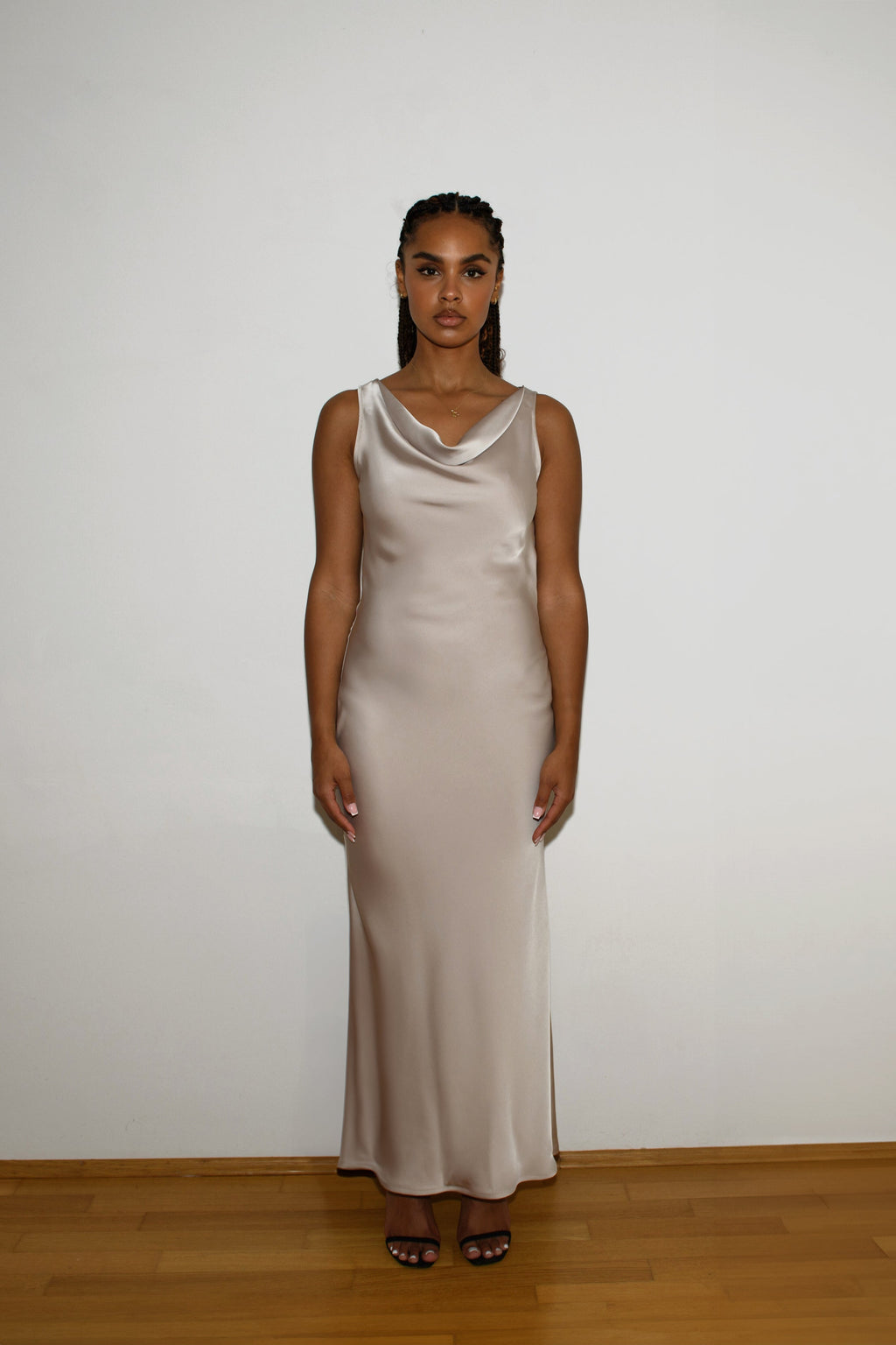 Robe Longue Studio Ruya à Col Bénitier - Champagne — Modeen