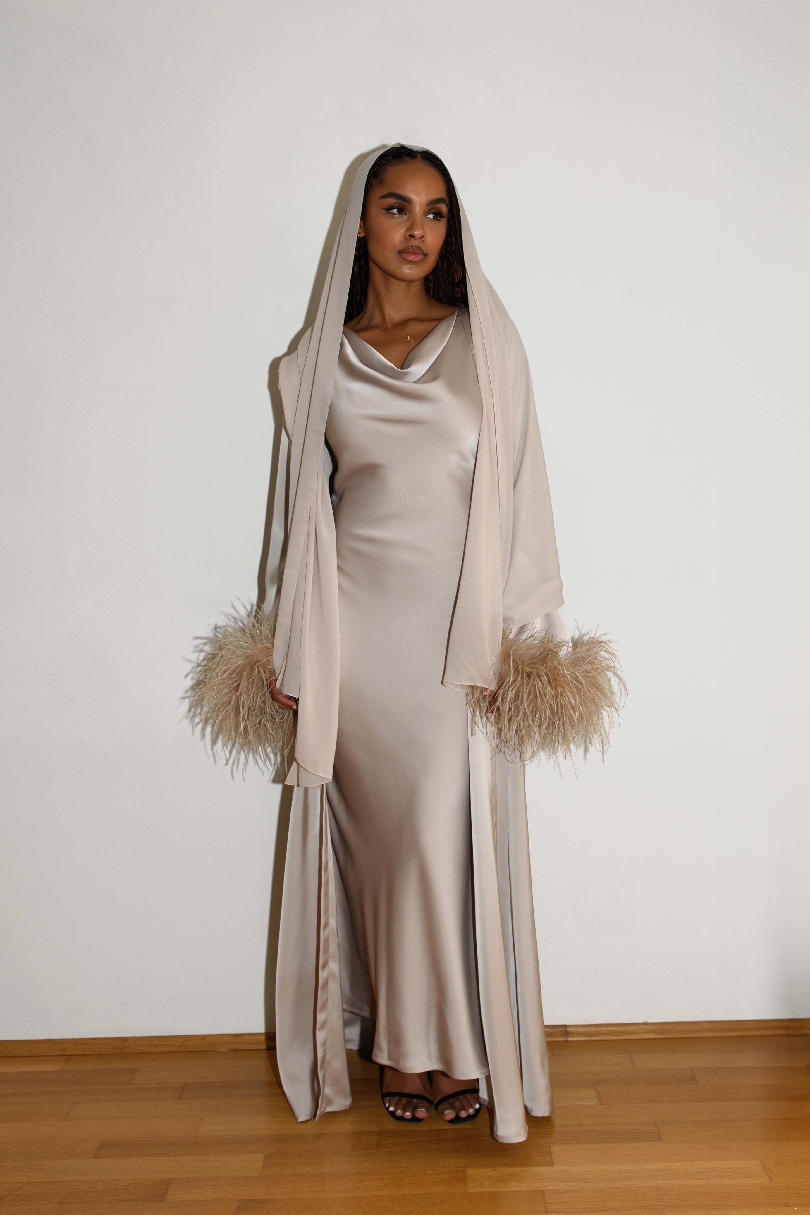 Abaya à Manches en Plumes - Champagne — Modeen