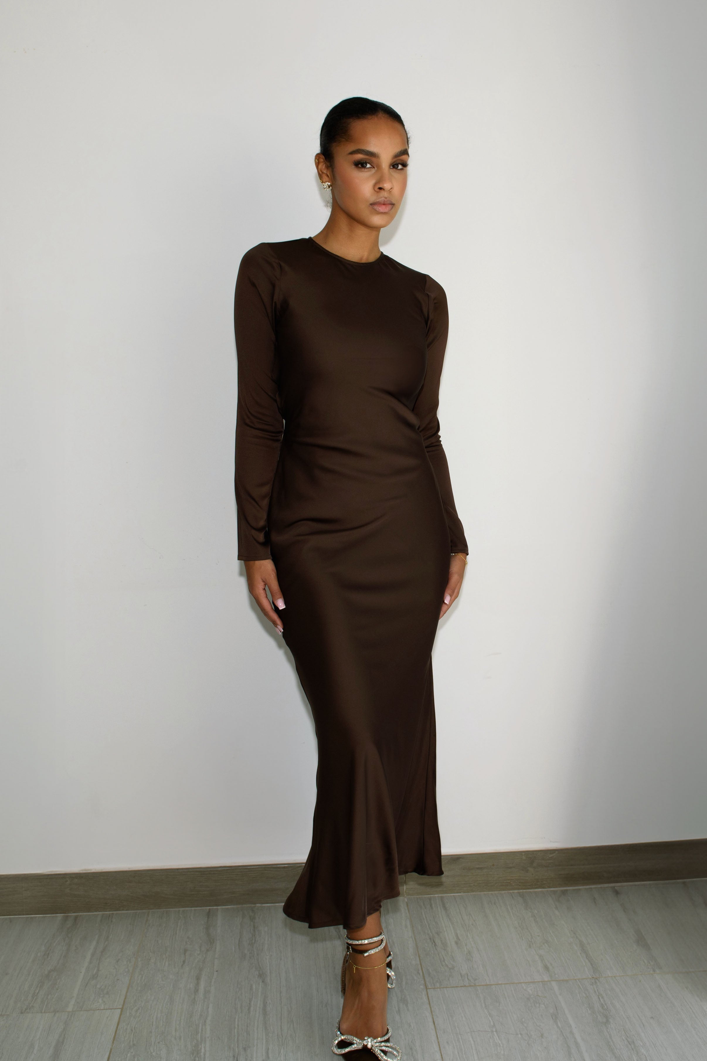 Robe Longue Elaila à Laçage au Dos - Chocolat — Modeen