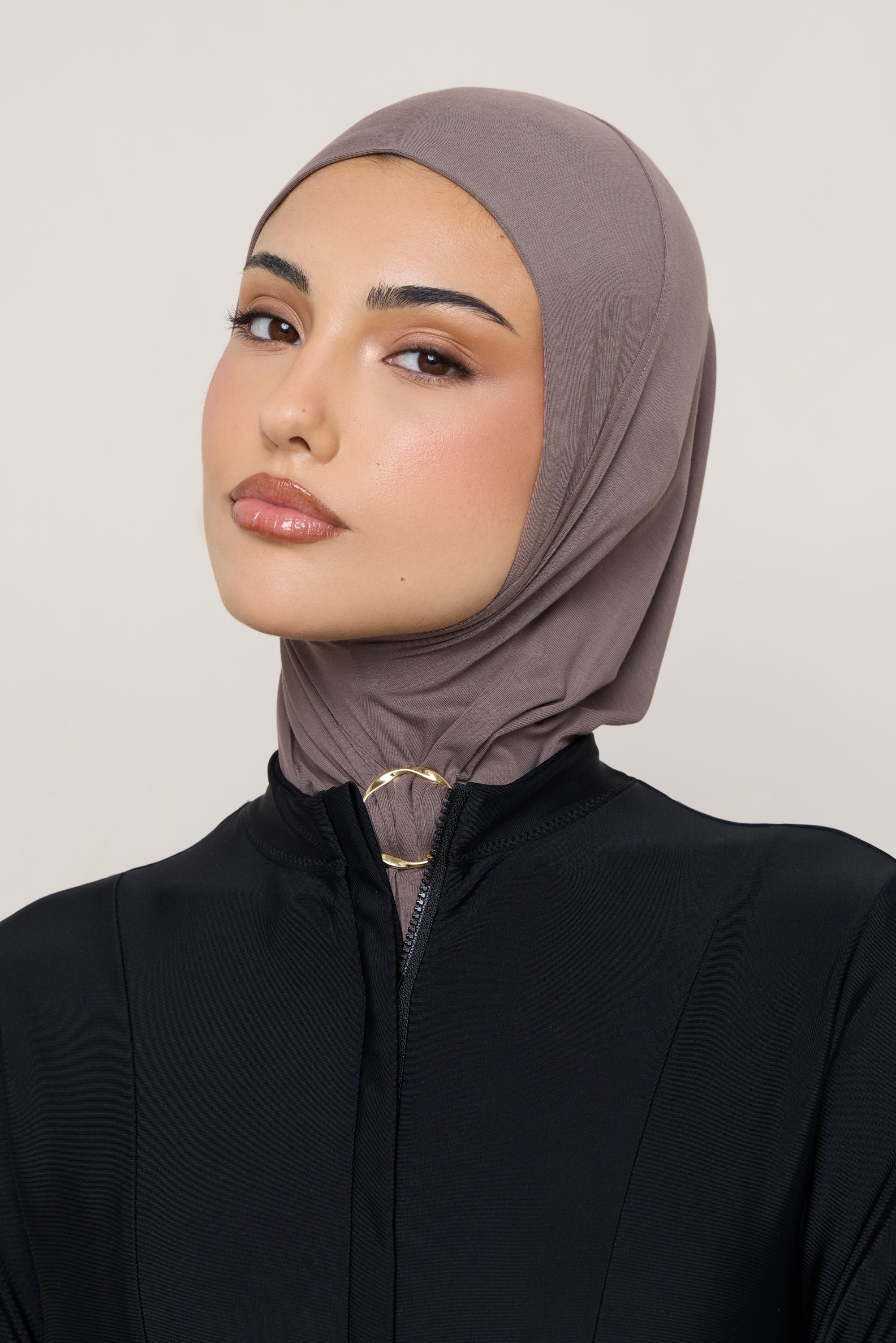 Amira Hijab Instantané en Jersey de Bambou - Taupe Profond Hijabs Modeen