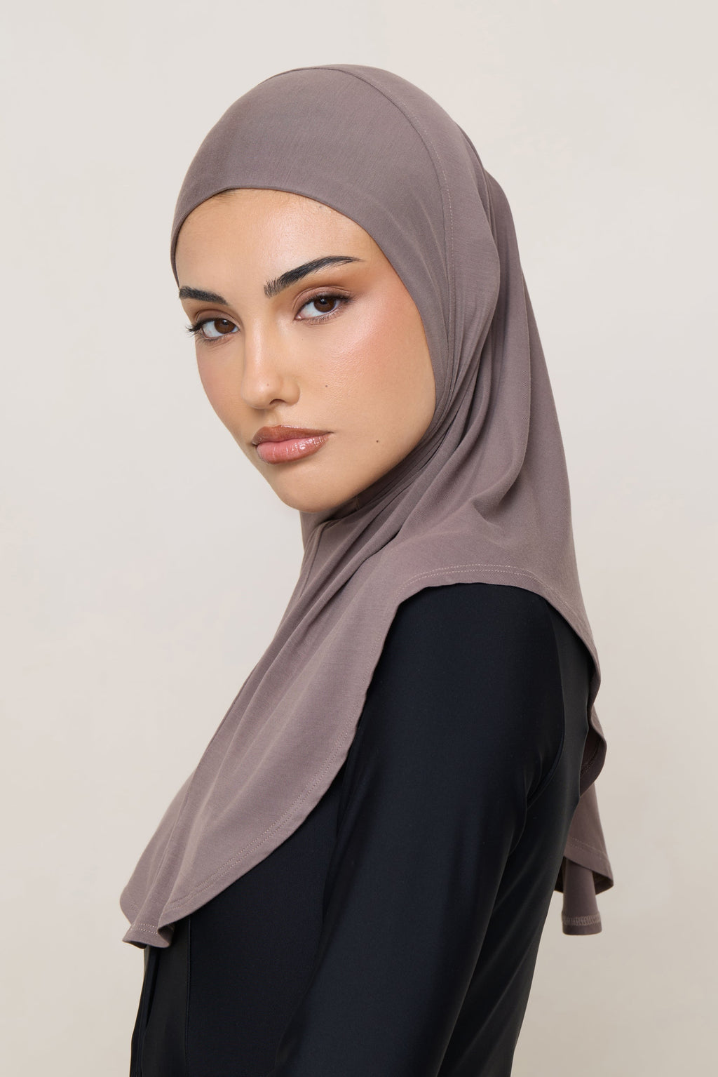 Amira Hijab Instantané en Jersey de Bambou - Taupe Profond Hijabs Modeen