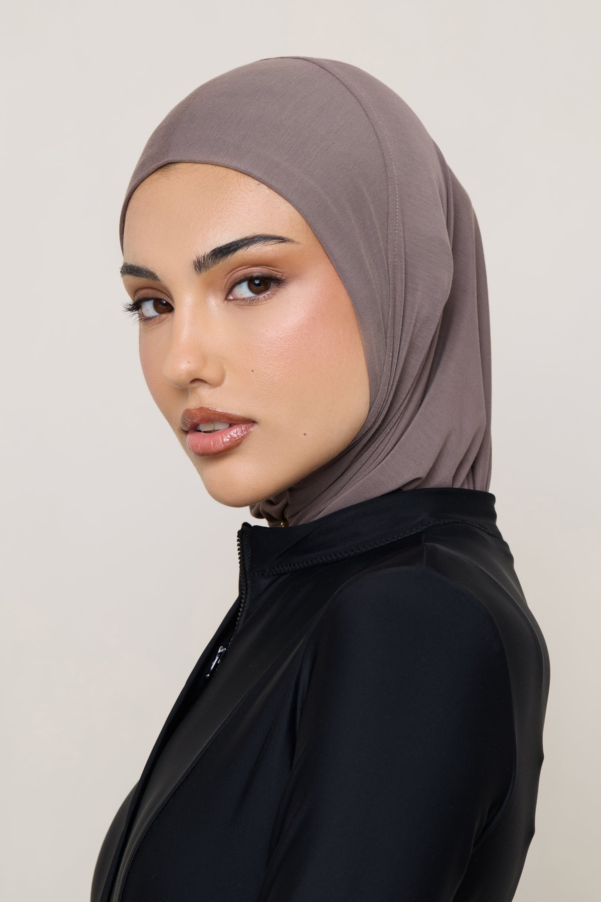 Amira Hijab Instantané en Jersey de Bambou - Taupe Profond Hijabs Modeen