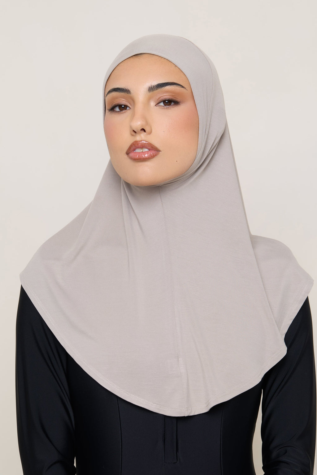 Amira Hijab Instantané en Jersey de Bambou - Vison Hijabs Modeen