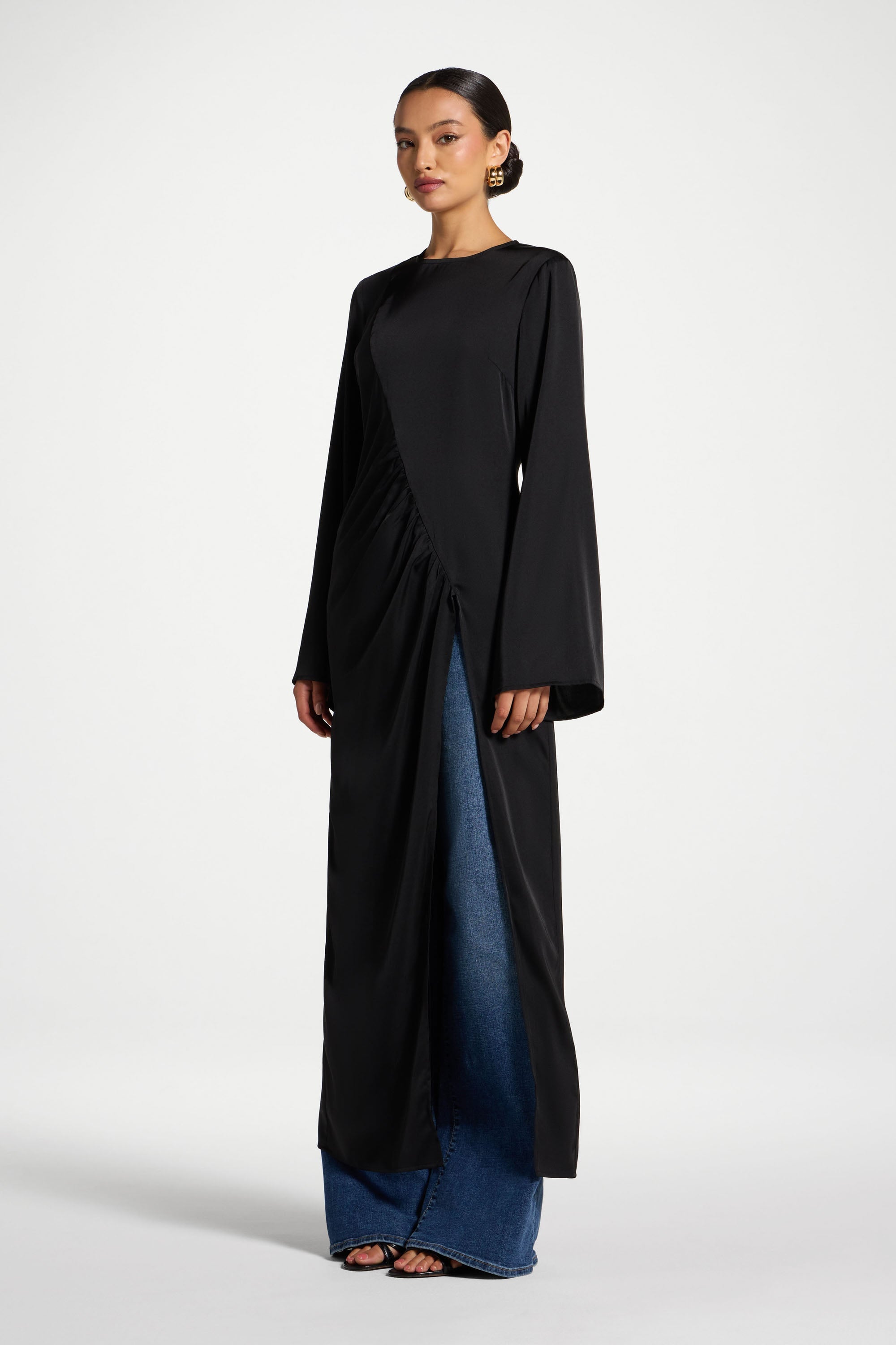 Haut Mi-Long Asymétrique - Noir Abayas Modeen