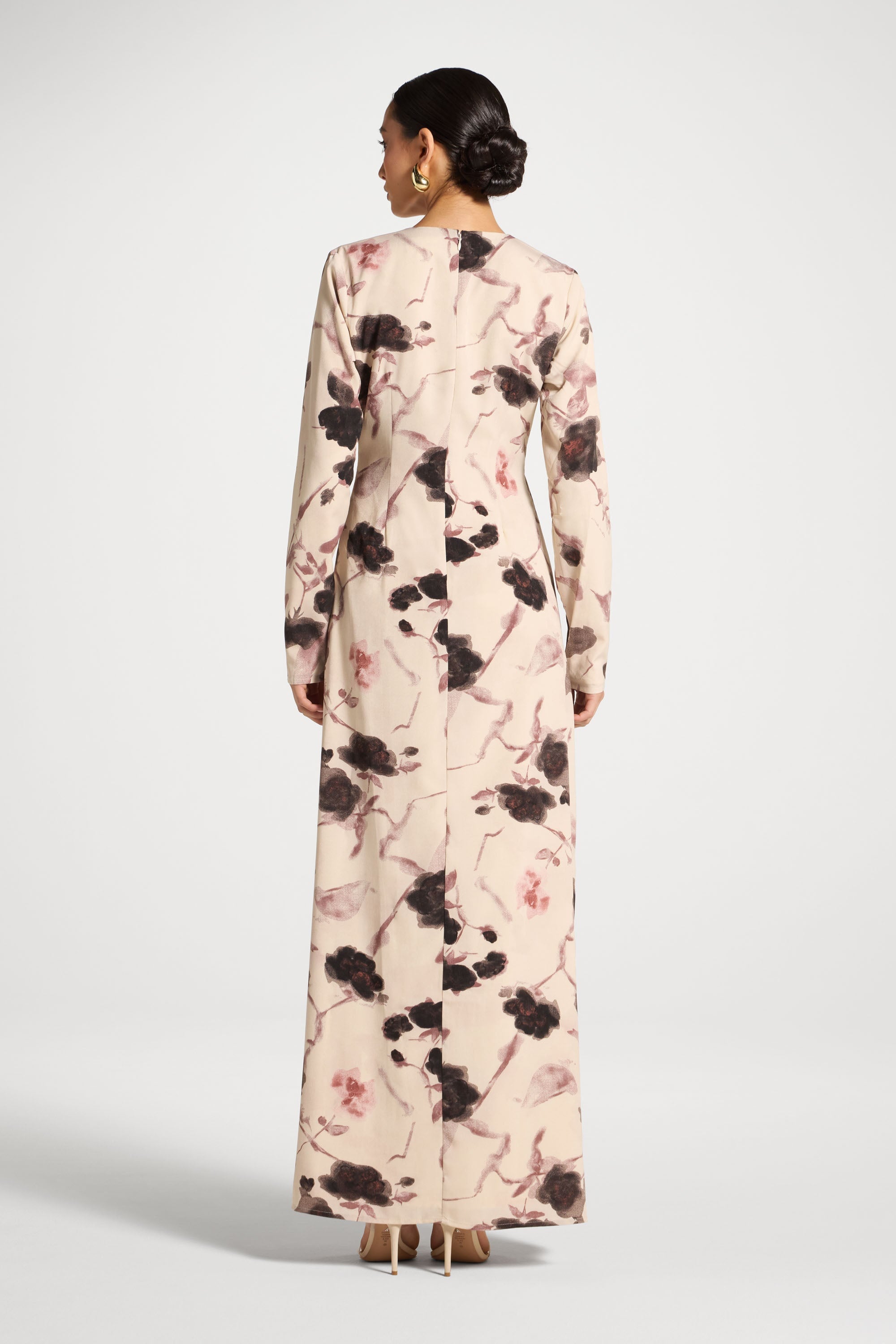 Robe Longue Froncée Asymétrique - Pétales de Vanille Abayas Modeen