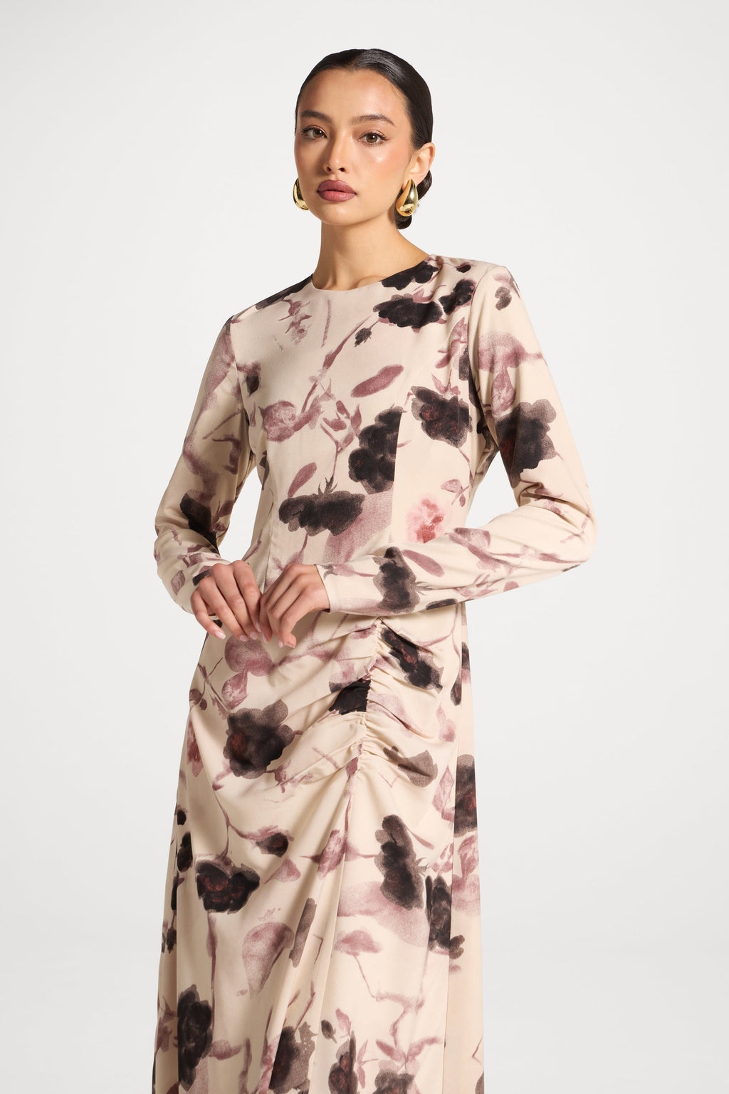 Robe Longue Froncée Asymétrique - Pétales de Vanille Abayas Modeen