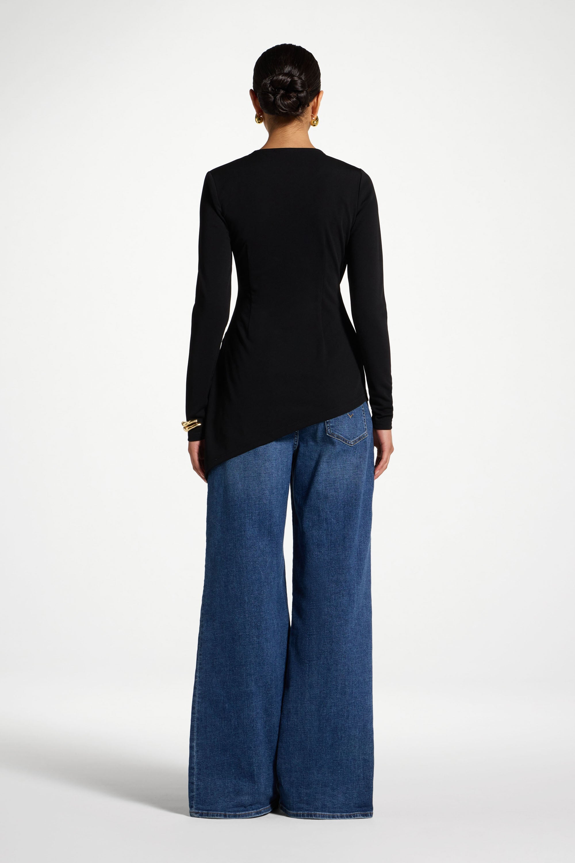 Haut Froncé à l'Épaule Asymétrique - Noir Hauts Modeen