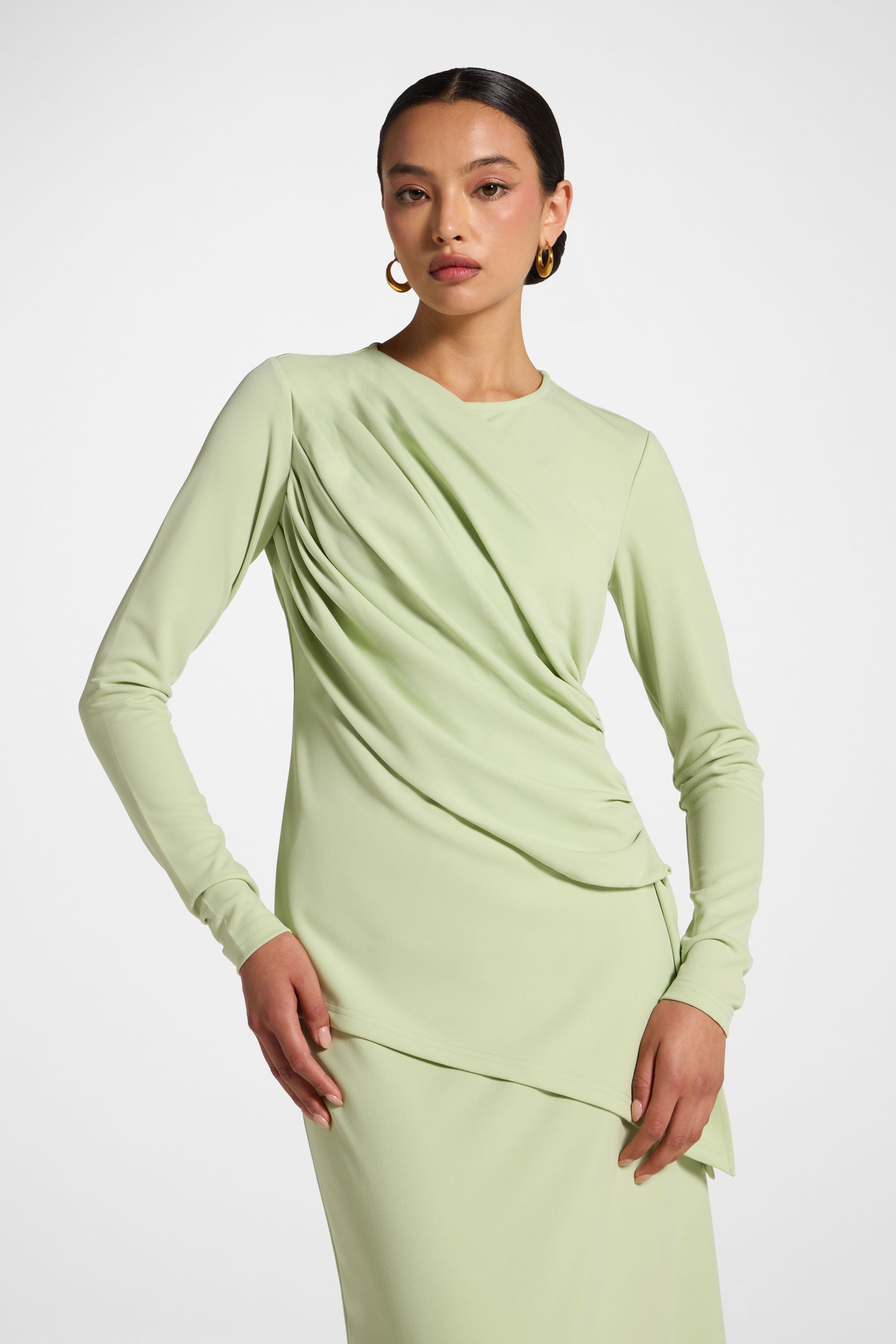 Haut Froncé à l'Épaule Asymétrique - Vert Printemps Hauts Modeen