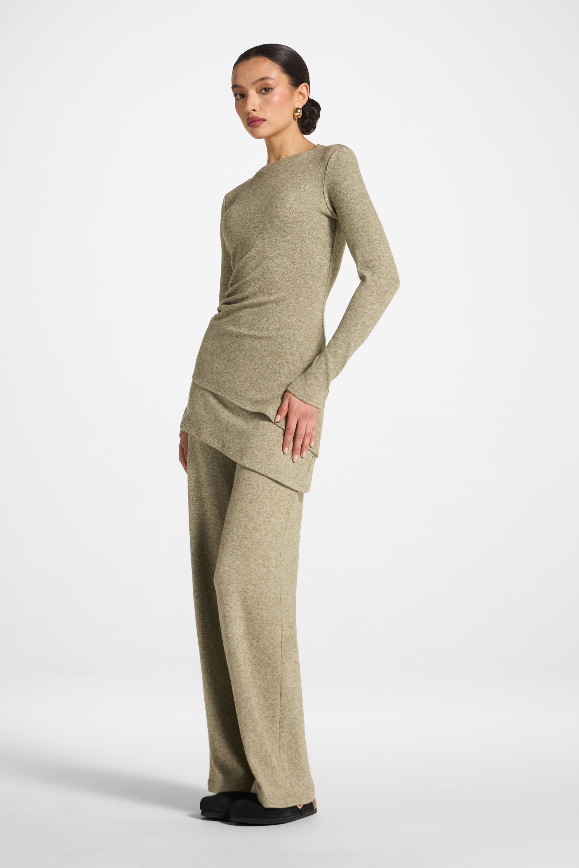 Haut Froncé Asymétrique - Olive Abayas Modeen