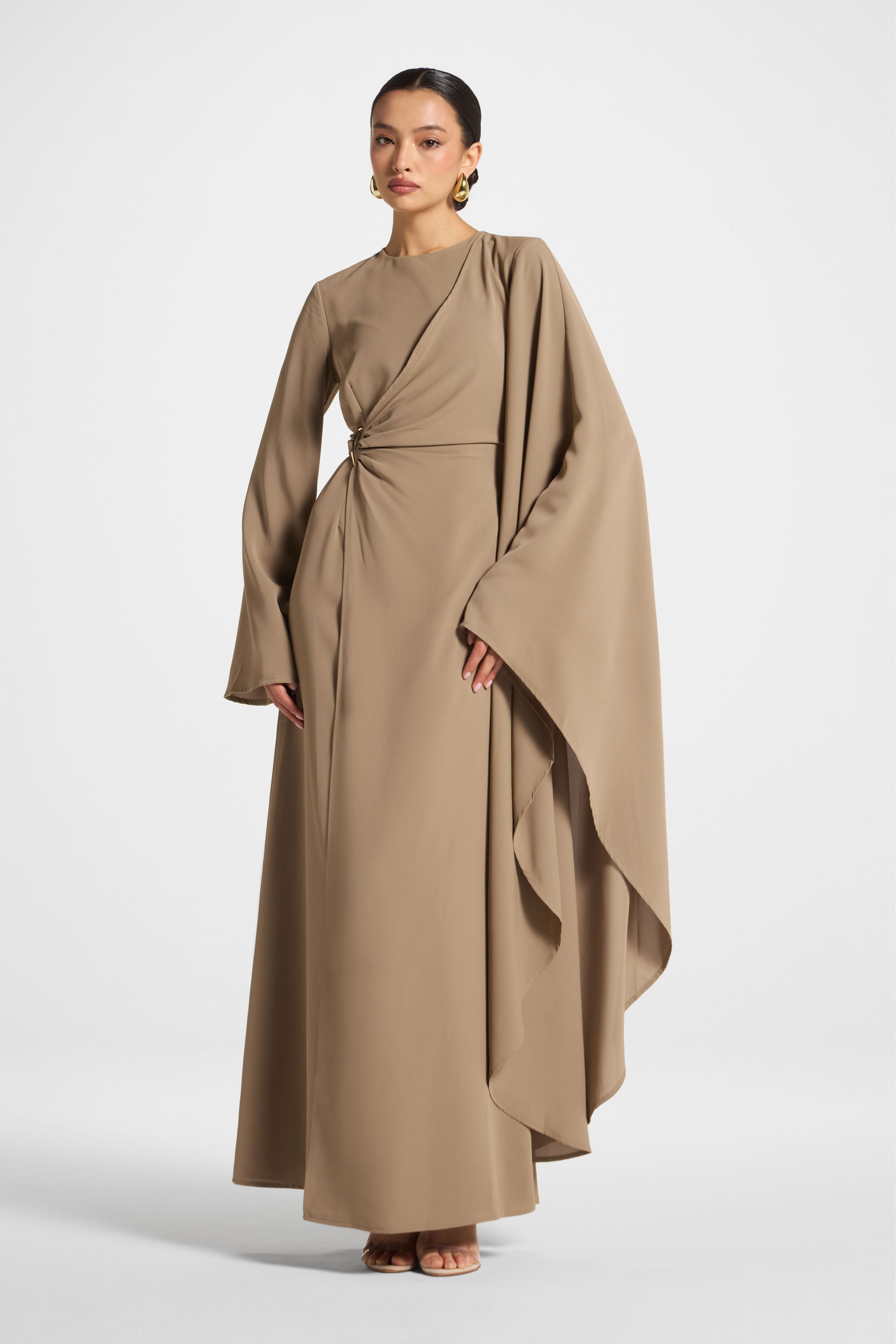 Robe Longue à Manches Asymétriques - Vétiver Abayas Modeen