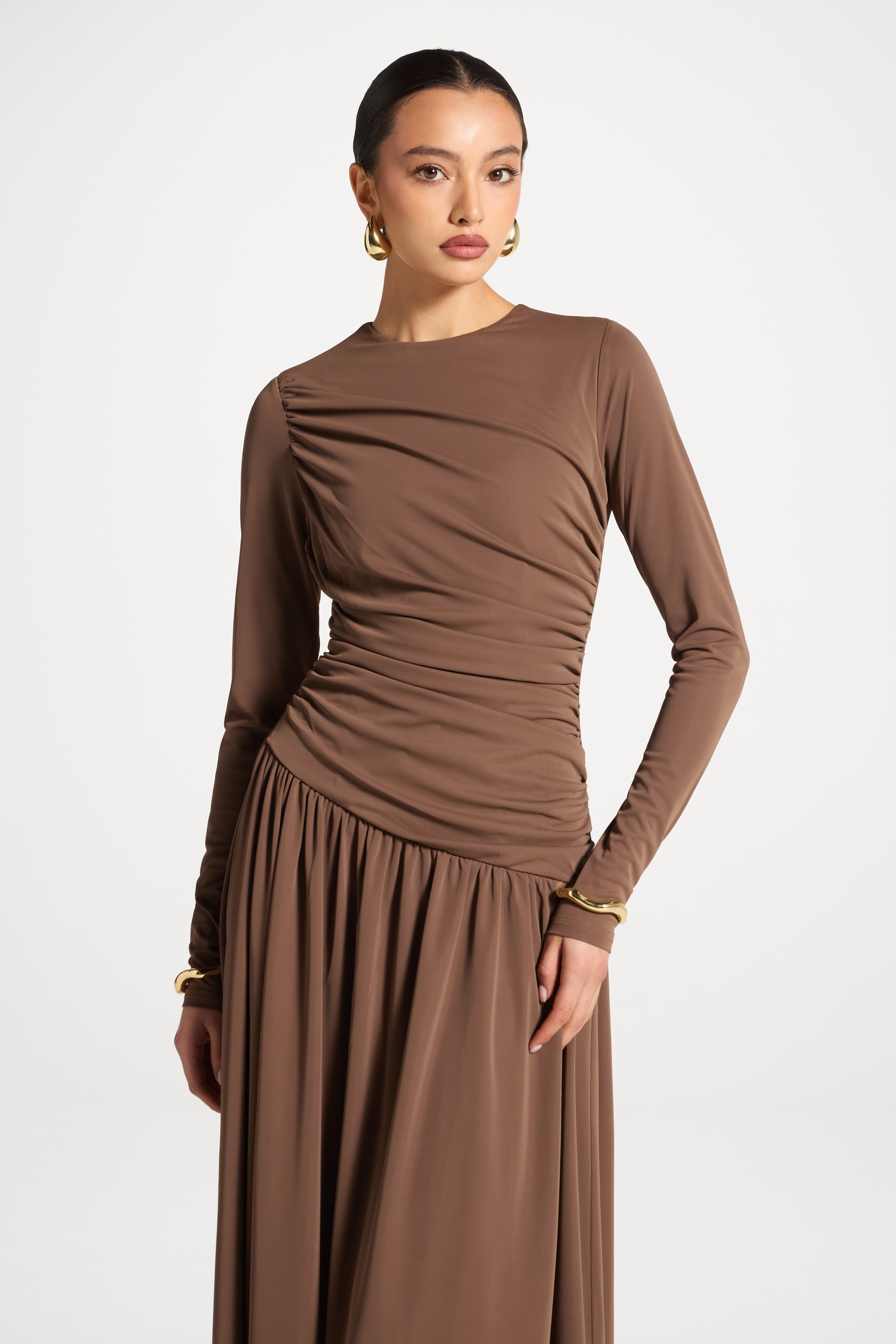 Robe Longue Froncée à Taille Asymétrique - Café Abayas Modeen