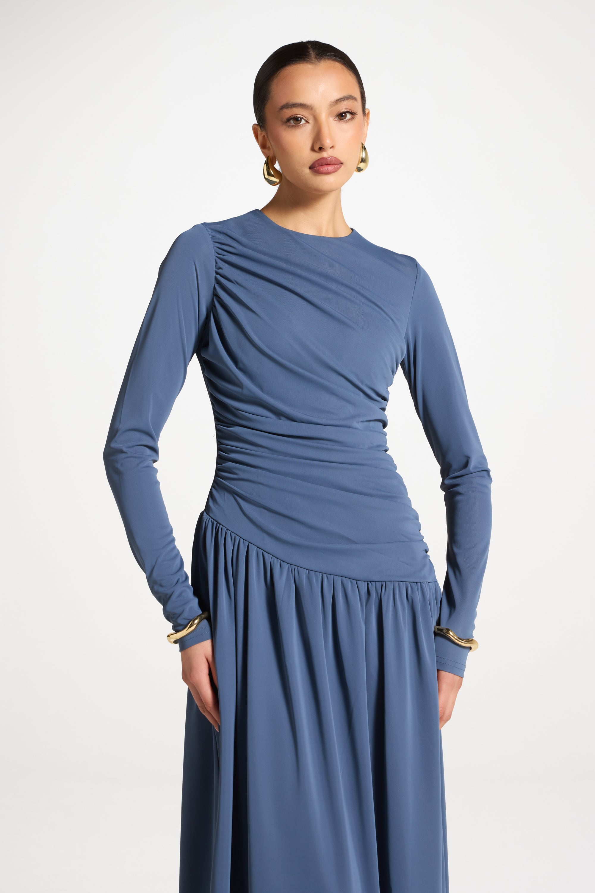 Robe Longue Froncée à Taille Asymétrique - Indigo Abayas Modeen
