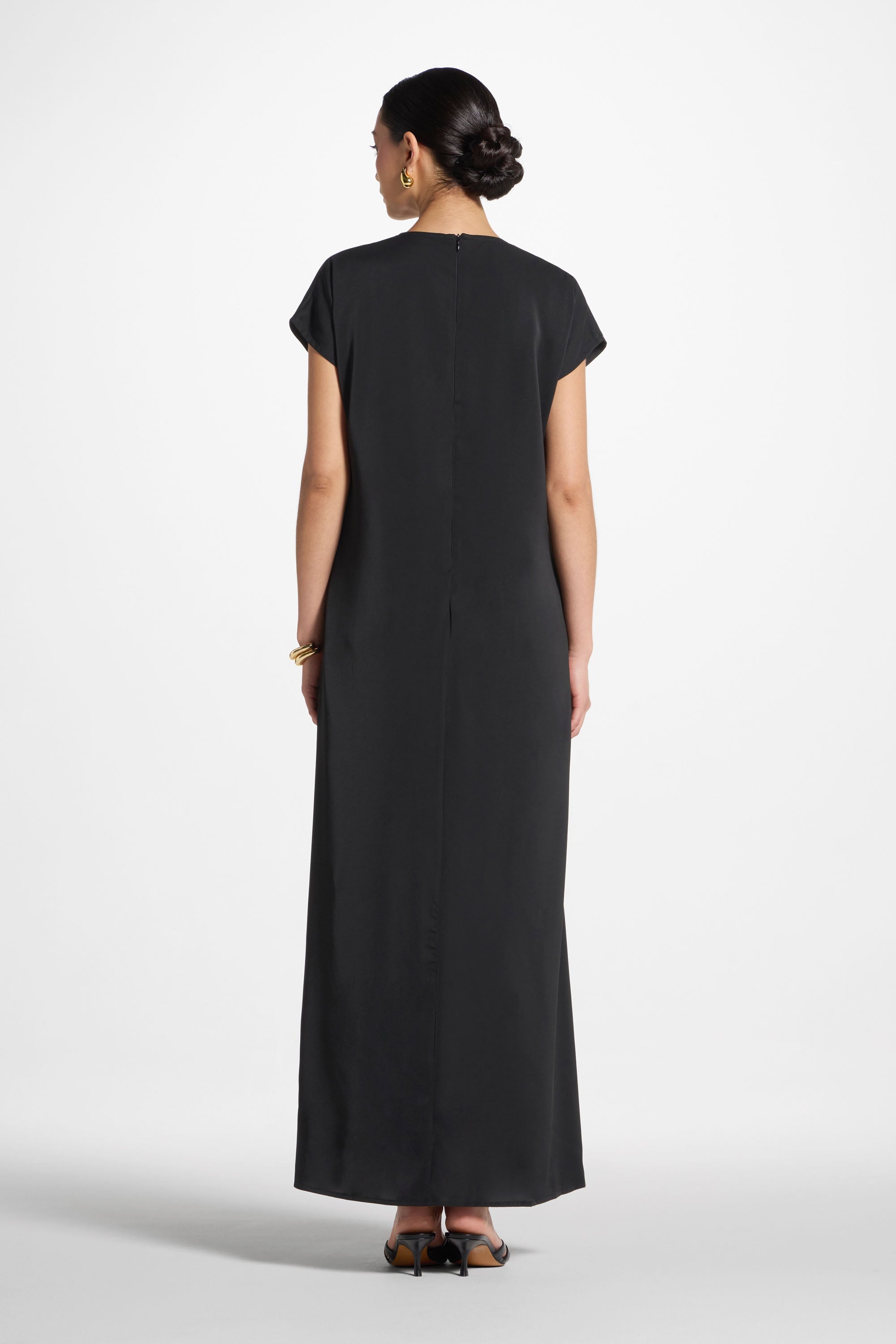 Robe Longue Intérieure à Petites Manches - Noir Abayas Modeen