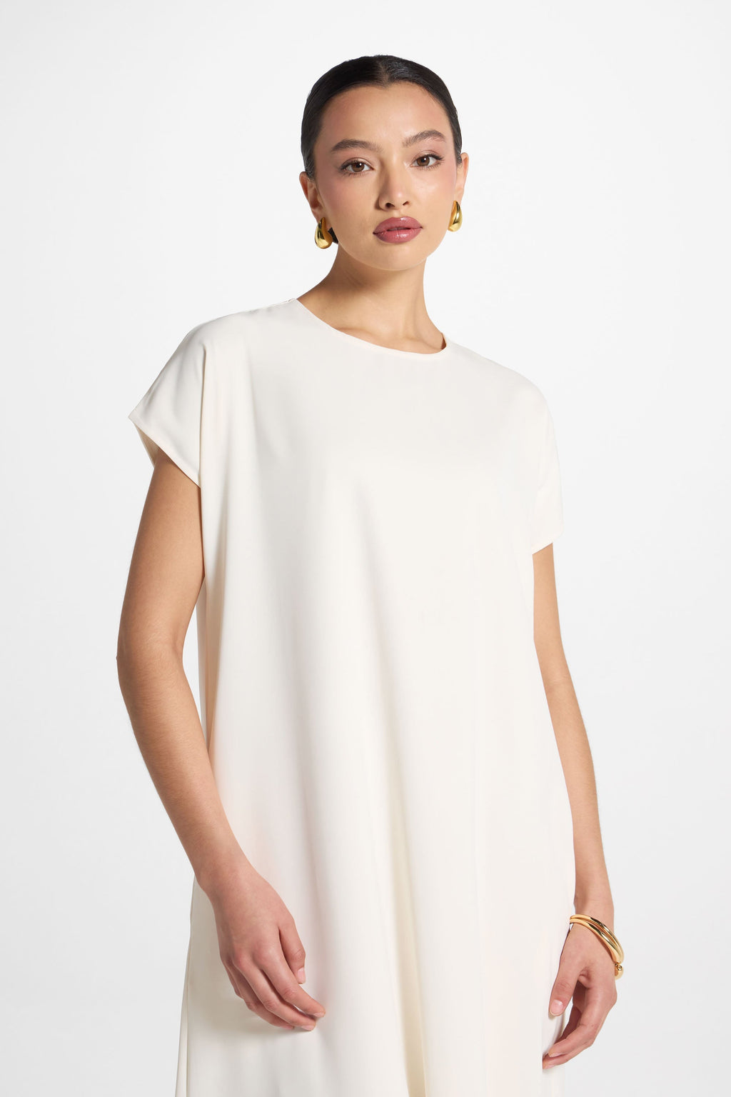 Robe Longue Intérieure à Petites Manches - Lait de Coco Abayas Modeen