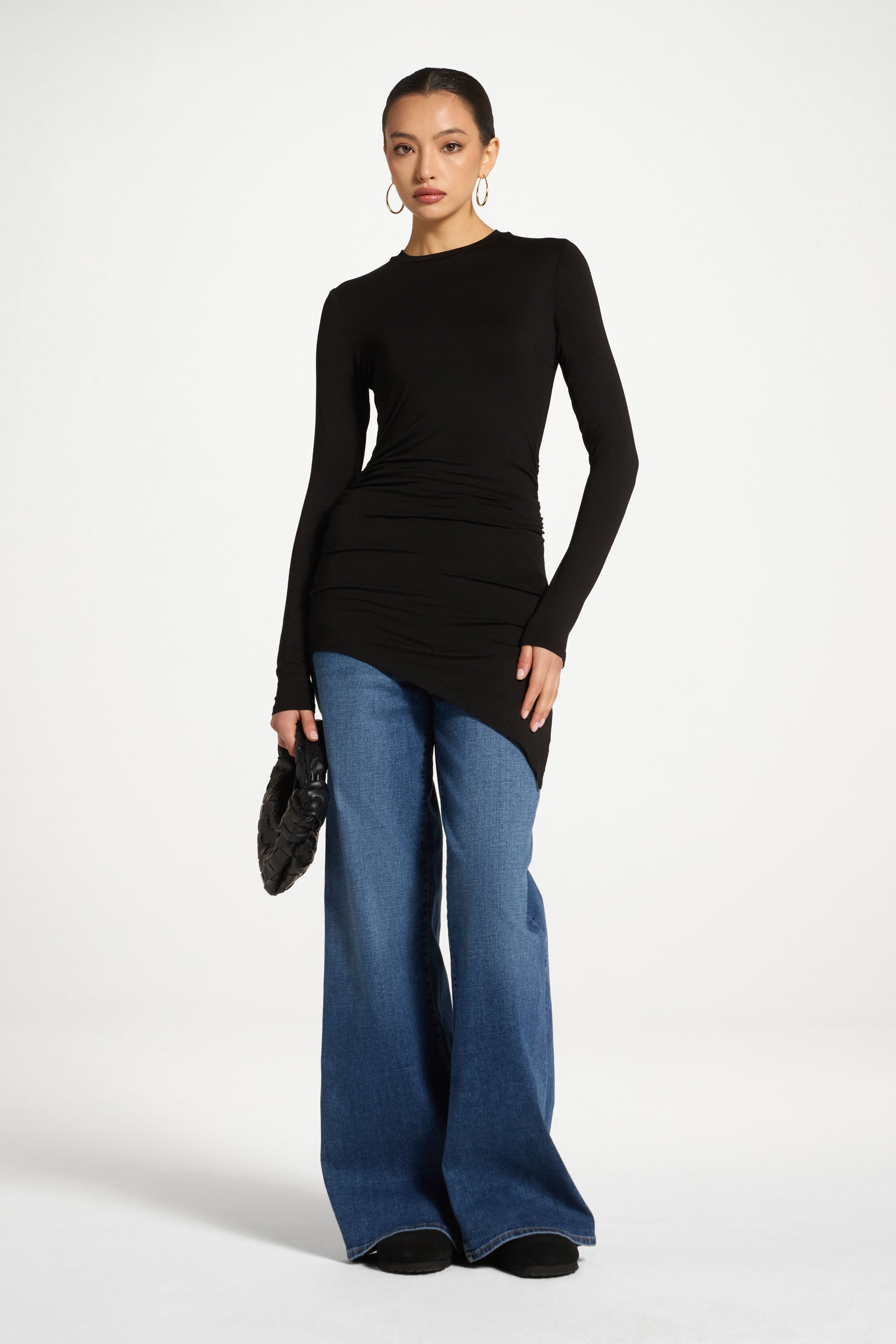 Haut Froncé Asymétrique en Bambou - Noir Abayas Modeen