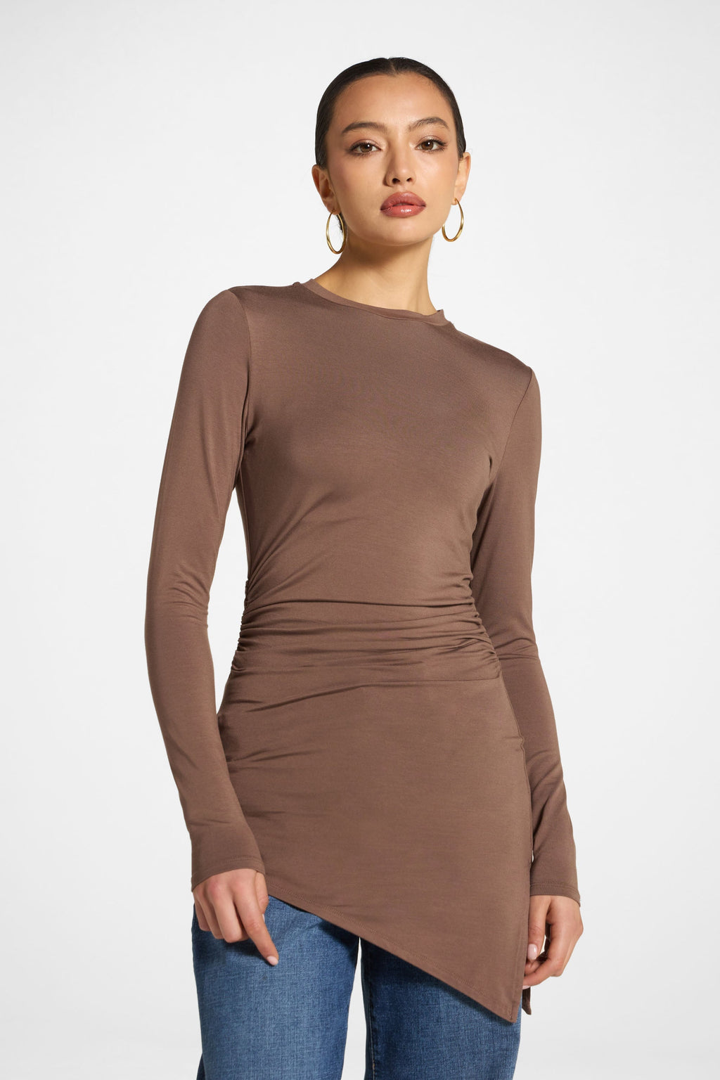 Haut Froncé Asymétrique en Bambou - Chocolat Abayas Modeen