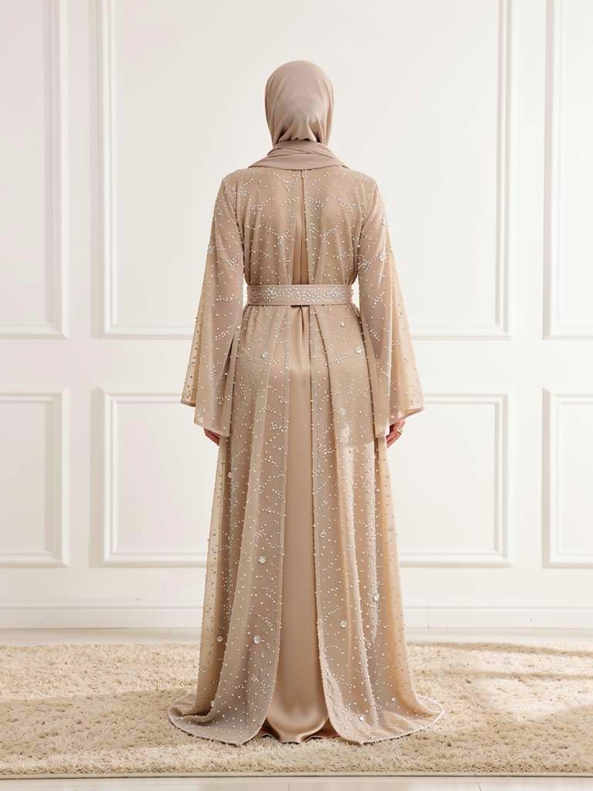 Abaya Perlée Lina Beige — vue de dos